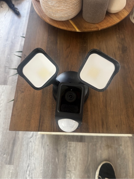 Wyze Other - Wyze Cam Floodlight v2 Outdoor Security Camera w/ Motion Lights Black
